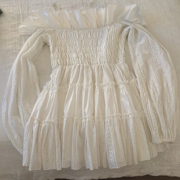 White dress. Only wore twice - Picture 3 of 3